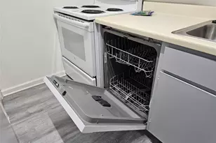 2750 Holly Hall St, Houston, TX 77054 - Photo 5