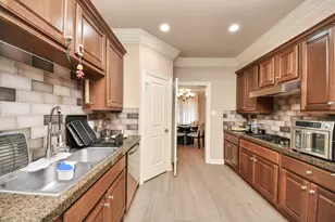 14454 Summerleaf Ln, Houston, TX 77077 - Photo 11