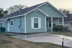 1907 Bogatto St, La Marque, TX 77568 - Photo 3