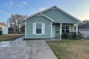 1907 Bogatto St, La Marque, TX 77568 - Photo 1