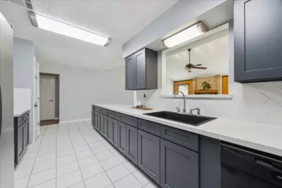 320 Creek Bend Drive, League City, TX 77573 - Photo 9