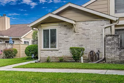 11516 Village Place Drive #101, Houston, TX 77077 - Photo 3