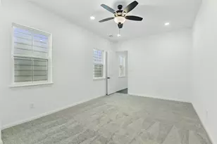 9902 Clark Rd, Houston, TX 77076 - Photo 15