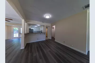 4710 Glenmont Street, Bellaire, TX 77401 - Photo 3