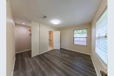 4710 Glenmont Street, Bellaire, TX 77401 - Photo 23