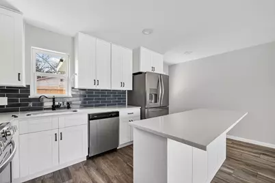 4106 White Street, Bacliff, TX 77518 - Photo 5