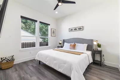 4802 Angleton Street #A, Houston, TX 77033 - Photo 19