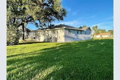 431 N 6th Street, La Porte, TX 77571 - Photo 15