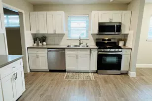 431 N 6th St, La Porte, TX 77571 - Photo 5