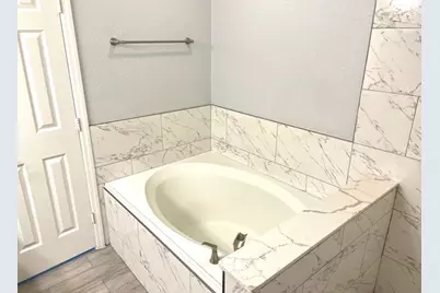 3116 Creek Bank Lane, Pearland, TX 77581 - Photo 11