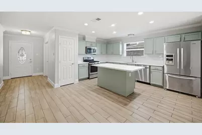 3116 Creek Bank Lane, Pearland, TX 77581 - Photo 9