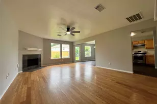919 N Oak Dr, Houston, TX 77073 - Photo 5