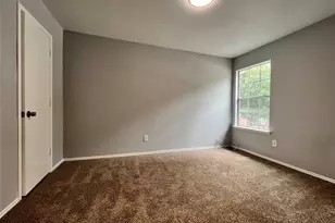 919 N Oak Dr, Houston, TX 77073 - Photo 23