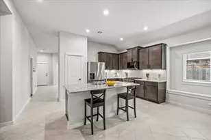 23601 Zinfandel Dr, Alvin, TX 77511 - Photo 11