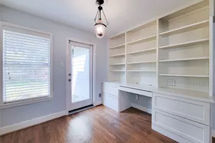 5536 Aspen St, Houston, TX 77081 - Photo 3