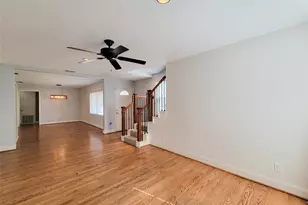 5536 Aspen St, Houston, TX 77081 - Photo 5
