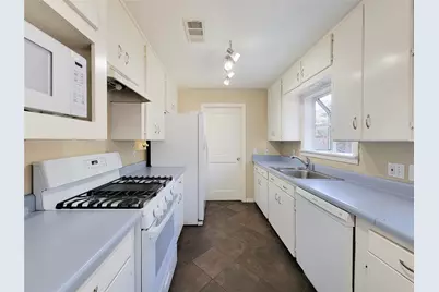 5536 Aspen Street, Houston, TX 77081 - Photo 11