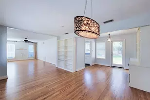 5536 Aspen St, Houston, TX 77081 - Photo 9
