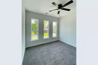 8125 Saint Louis Street, Houston, TX 77028 - Photo 17