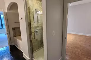 1901 Post Oak Blvd, Houston, TX 77056 - Photo 21