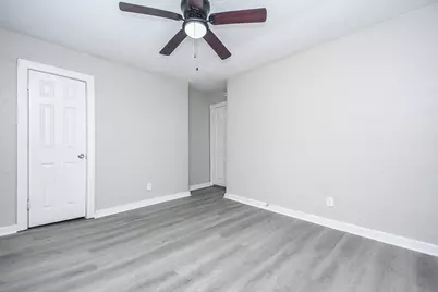 6024 Collingsworth Street #2, Houston, TX 77026 - Photo 17