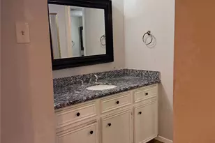 11500 Meadow Ln, Houston, TX 77477 - Photo 11