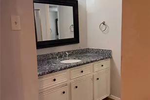 11500 Meadow Ln, Houston, TX 77477 - Photo 13