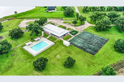 730 & 736 Rancho Chico Court, Angleton, TX 77515 - Photo 9