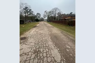 17750 Dean Court, Conroe, TX 77302 - Photo 3