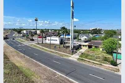 1217 17th Street, Corpus Christi, TX 78405 - Photo 5