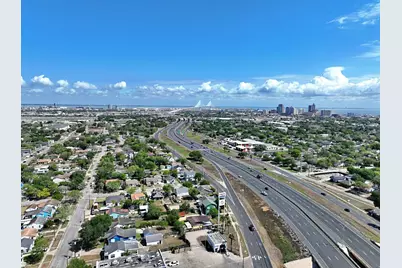 1217 17th Street, Corpus Christi, TX 78405 - Photo 3