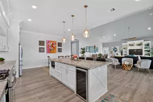 870 Kahla Dr, Crystal Beach, TX 77650 - Photo 15