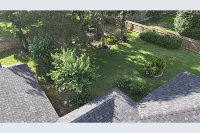 2327 Carriage Run E, Conroe, TX 77384 - Photo 33
