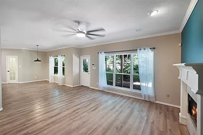 2327 Carriage Run E, Conroe, TX 77384 - Photo 15