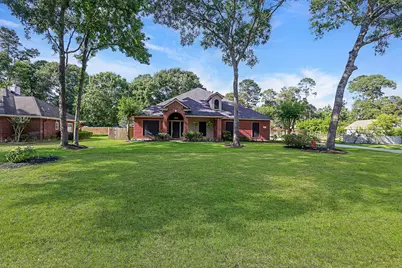 2327 Carriage Run E, Conroe, TX 77384 - Photo 3