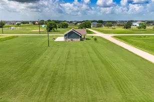 497 Arrowhead Dr, Palacios, TX 77465 - Photo 17