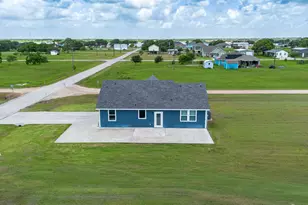 497 Arrowhead Dr, Palacios, TX 77465 - Photo 19