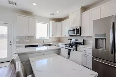 497 Arrowhead Drive, Palacios, TX 77465 - Photo 5