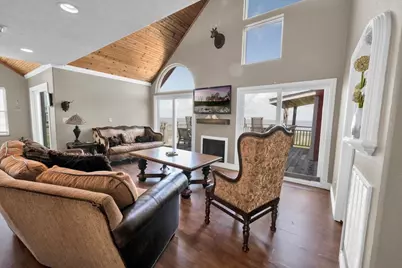 2238 & 2235 Hwy 87, Gilchrist, TX 77617 - Photo 19