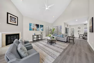 9592 Doliver Drive, Houston, TX 77063 - Photo 7