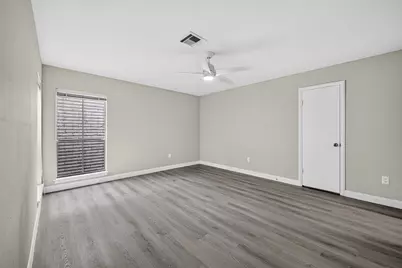 9592 Doliver Drive, Houston, TX 77063 - Photo 33