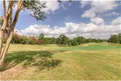 4 Champions Colony E, Houston, TX 77069 - Photo 13