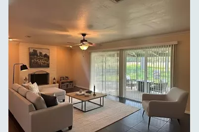 4 Champions Colony E, Houston, TX 77069 - Photo 5