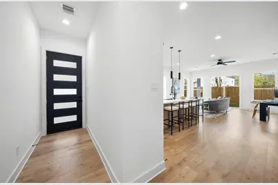 309 E 43rd Street, Houston, TX 77022 - Photo 7