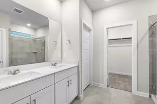 2010 W Darlington Oak Ct, Conroe, TX 77304 - Photo 17