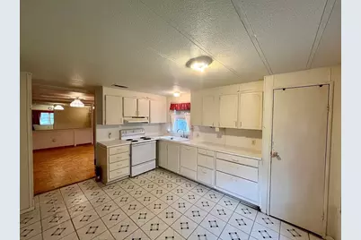 1393 County Road 2103, Weimar, TX 78962 - Photo 5