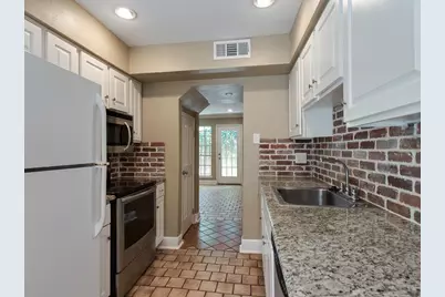 12 Hyde Park Boulevard #6, Houston, TX 77006 - Photo 7