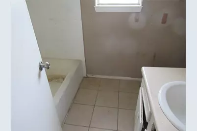 4122 Belgrade Drive, Houston, TX 77045 - Photo 17