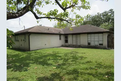 4122 Belgrade Drive, Houston, TX 77045 - Photo 3
