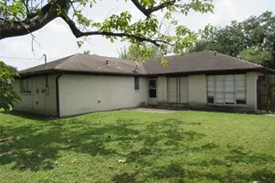 4122 Belgrade Dr, Houston, TX 77045 - Photo 3